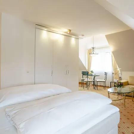 Holsteiner Hof 4*